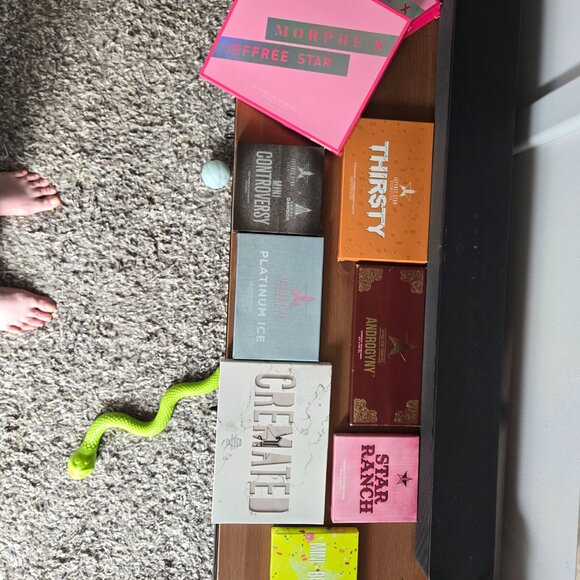 Huge jeffree star lot! - Picture 4 of 16